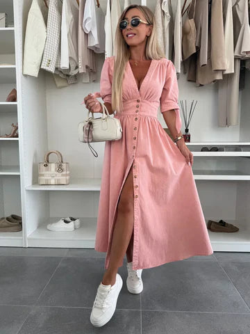 Isabella | Vrouwelijke midijurk met knoopsluiting